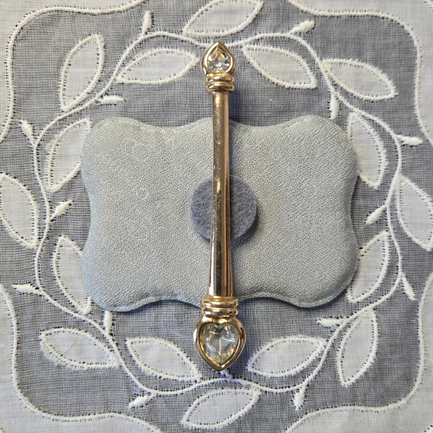 Brooch - Grosse Clear Crystal Hearts Bar Brooch