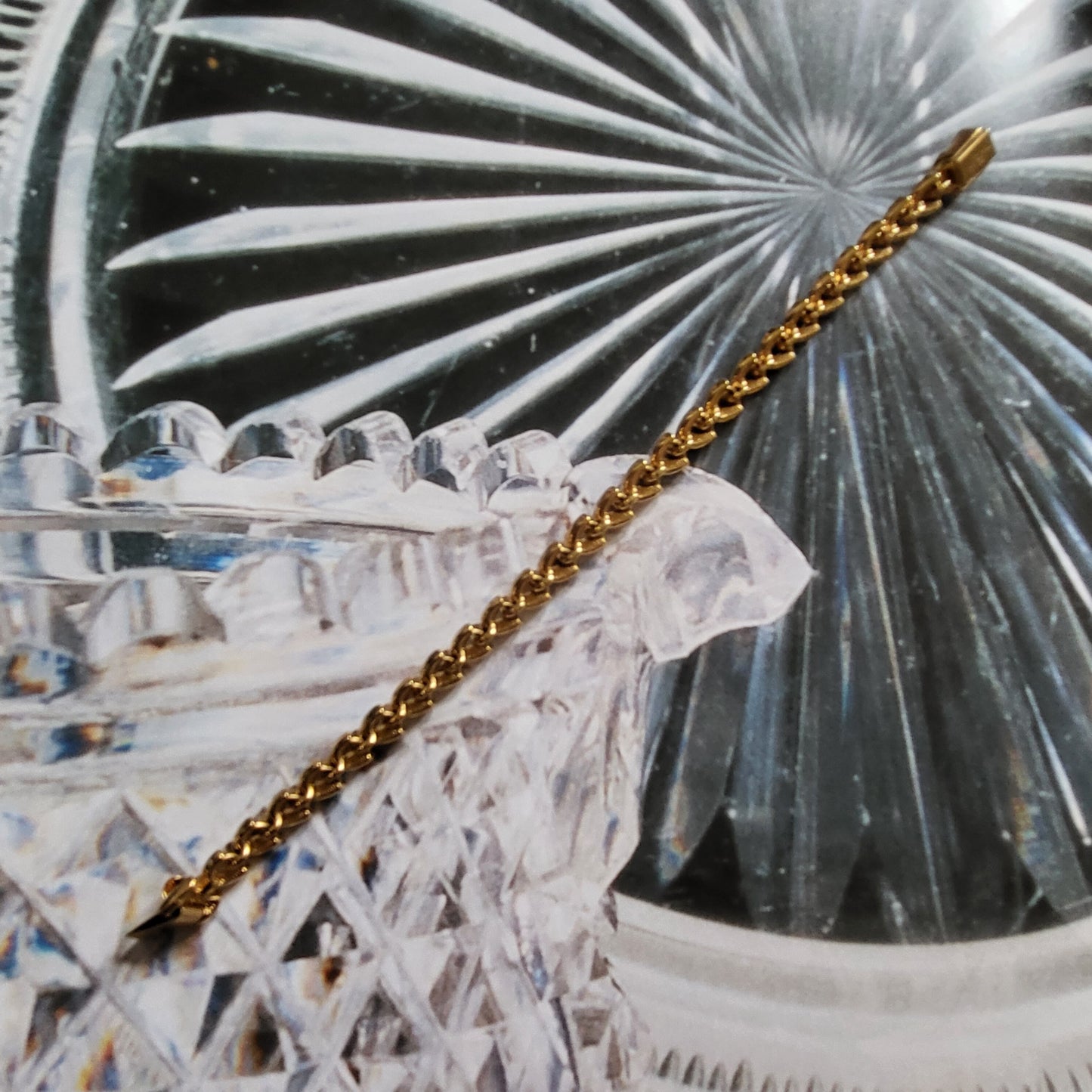 Bracelet - Attwood and Sawyer Crystal Leaf Link Bracelet