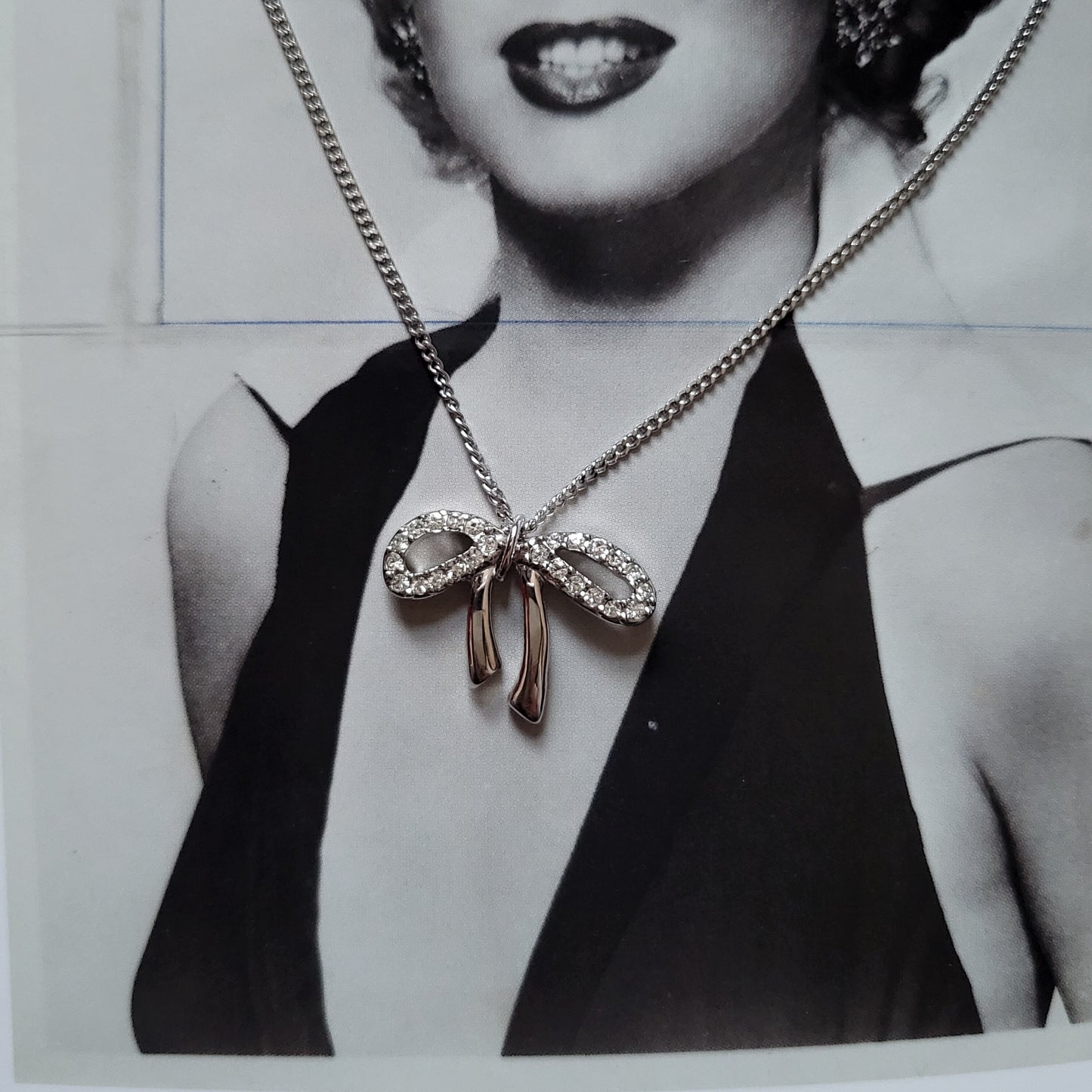 Necklace - Swarovski Crystal Bow Necklace
