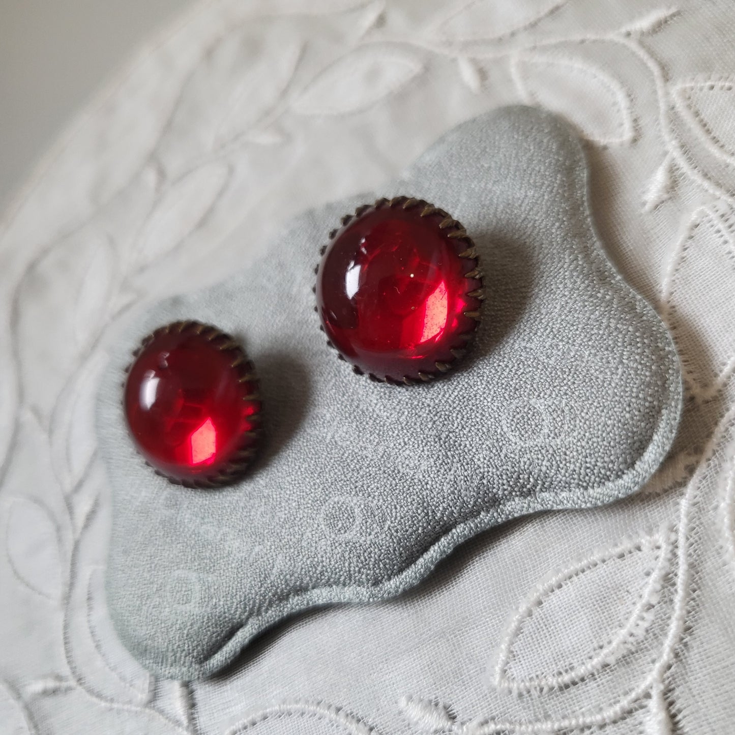 Clip on - Vintage Red Glass Cabochon Clip on Earrings