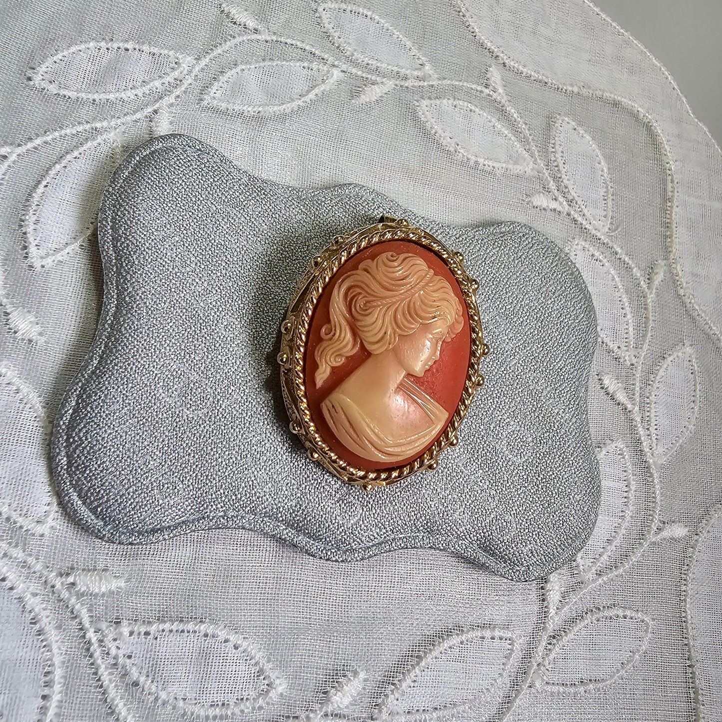 Pendant/Brooch - Sarah Coventry Orange Cameo Brooch