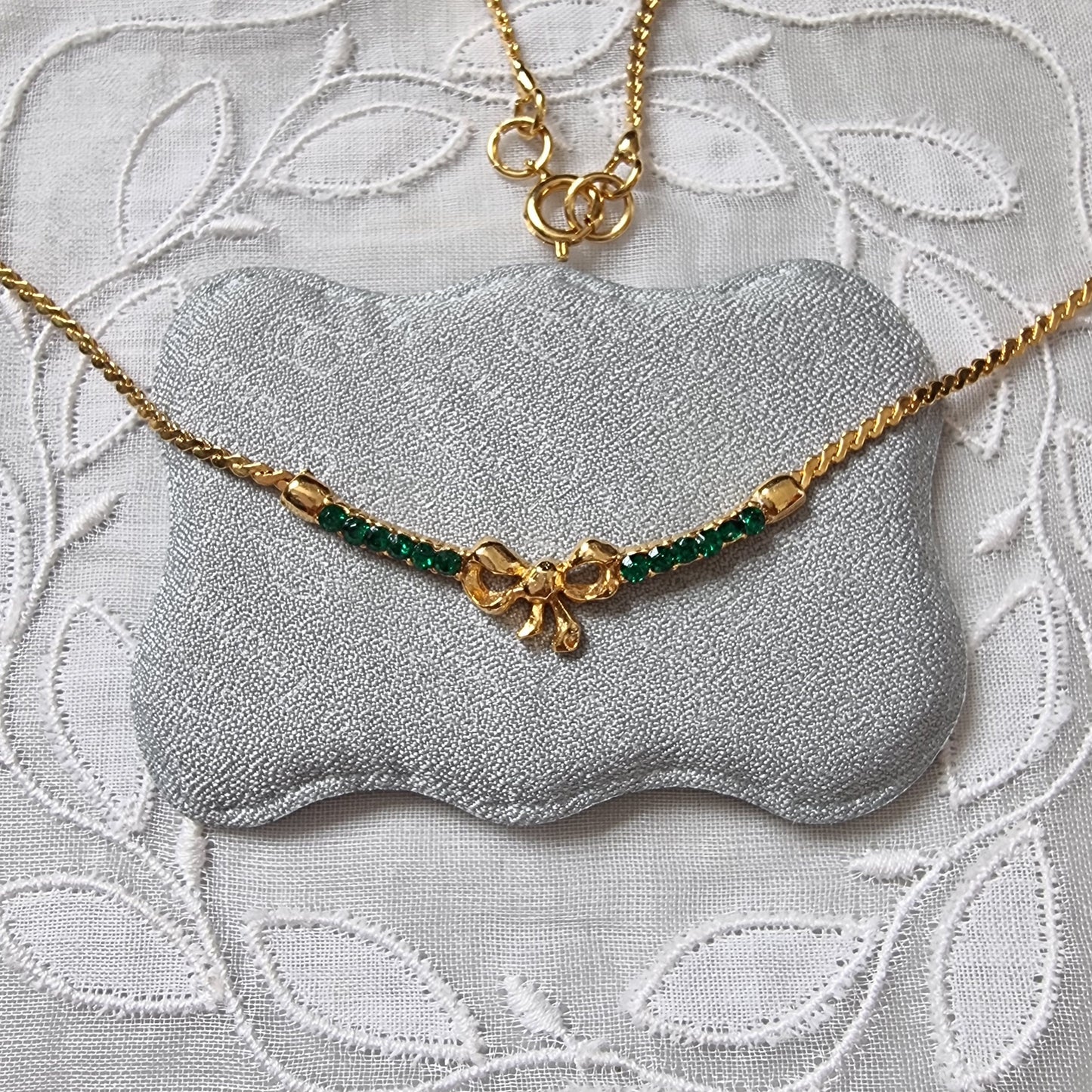 Necklace - Green Crystals Dainty Bow Necklace