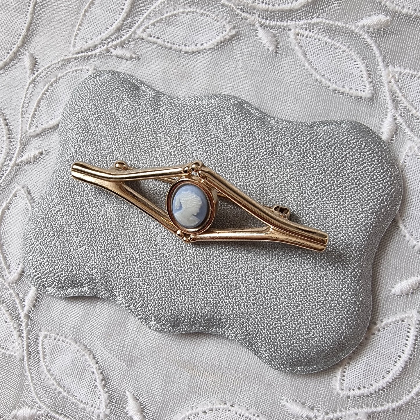 Brooch - Blue Cameo Bar Brooch