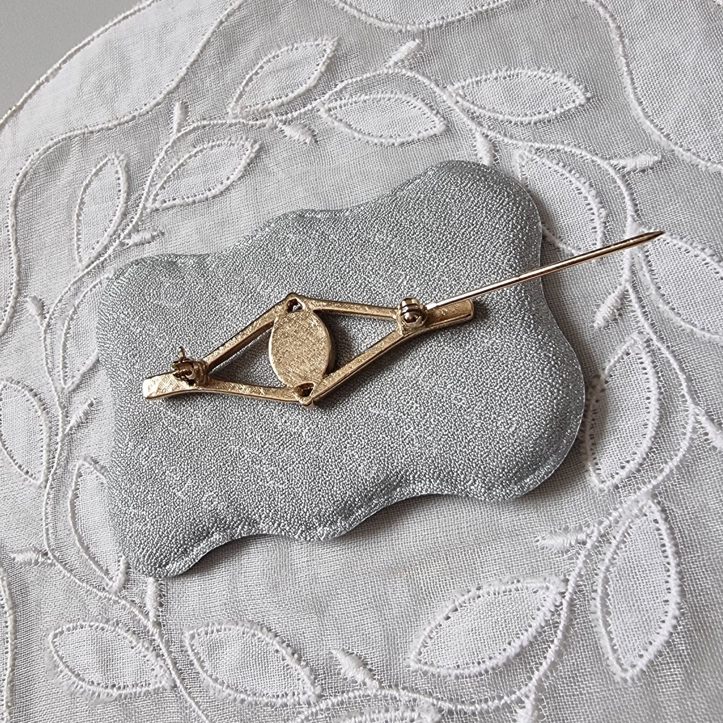 Brooch - Blue Cameo Bar Brooch