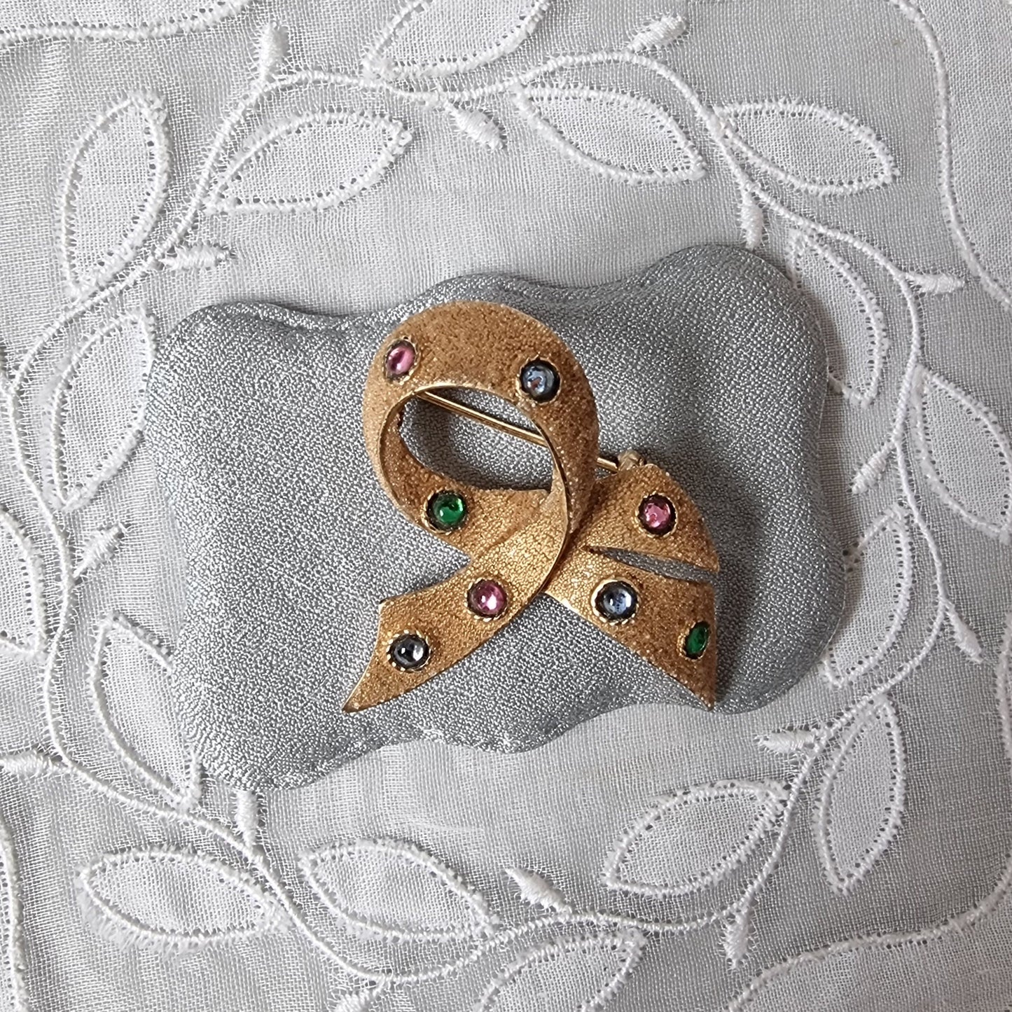 Brooch - Multicolour Cabochon Crystals Ribbon Brooch