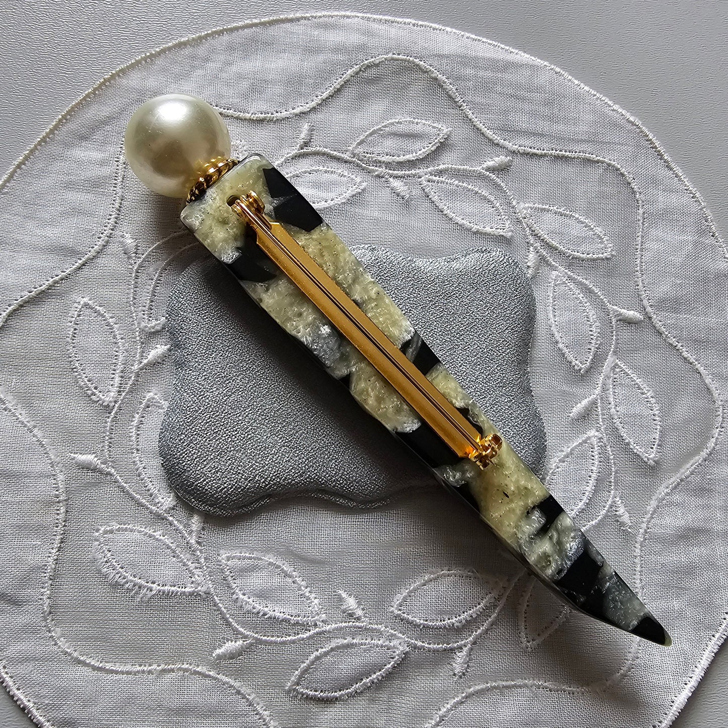 Brooch - Pearl and Black and White Acrylic Brooch