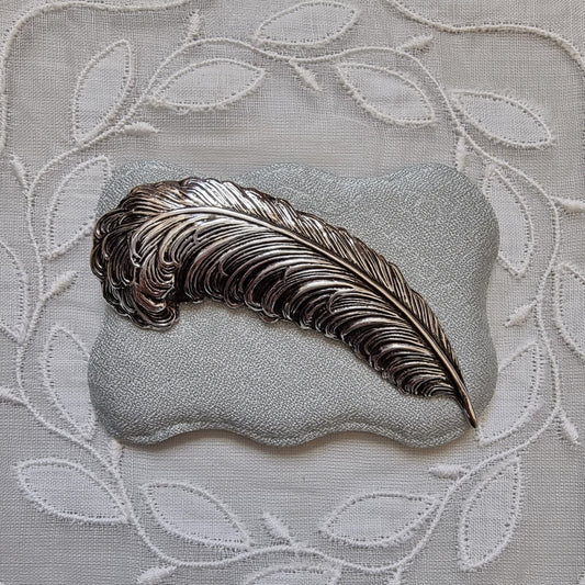 Brooch - Sarah Coventry Silver Feather Brooch