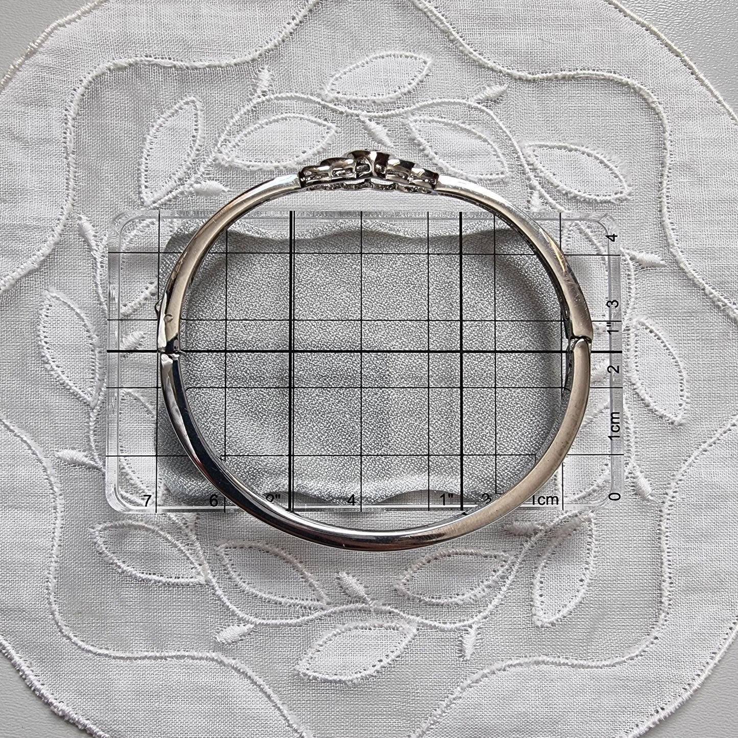 Bracelet - Crystal Heart Clamper Bracelet