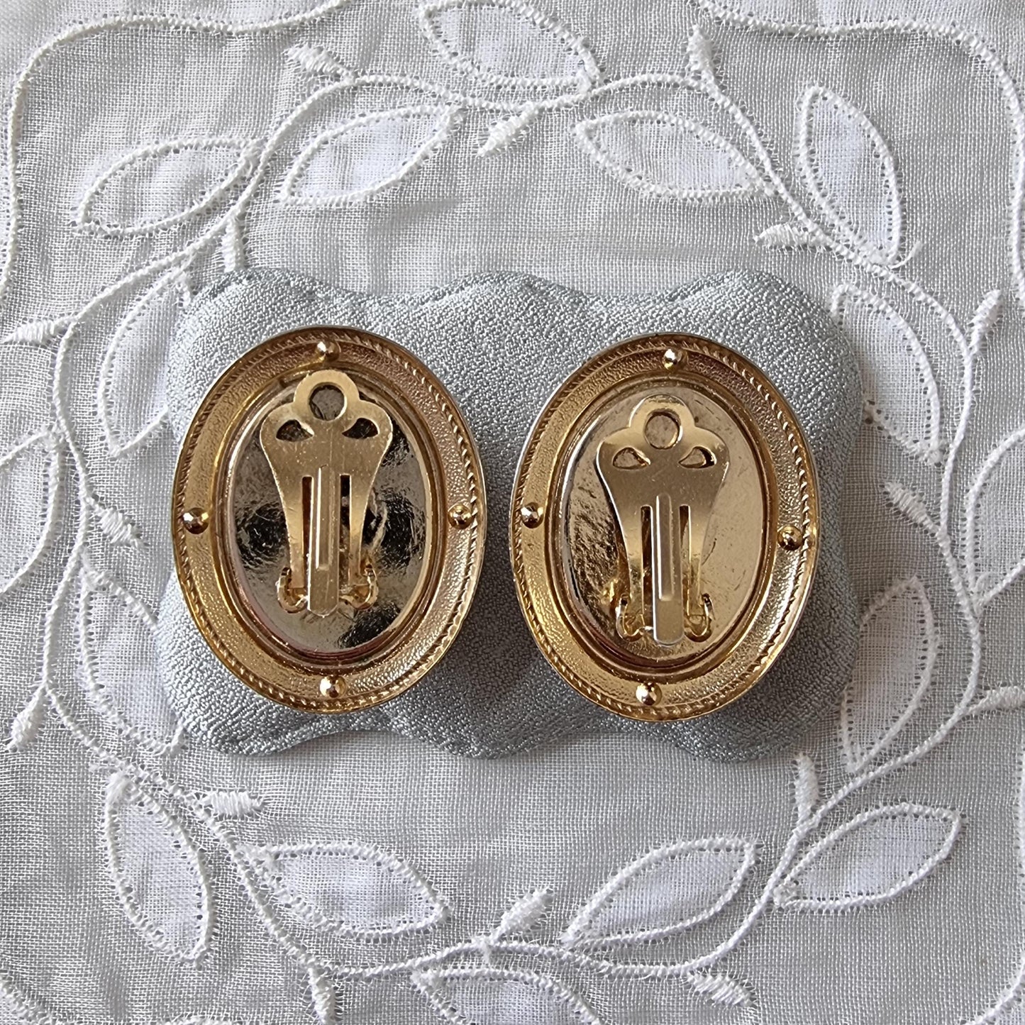 Clip on - Gold Oval Pearl and Crystals Clip on Earrings