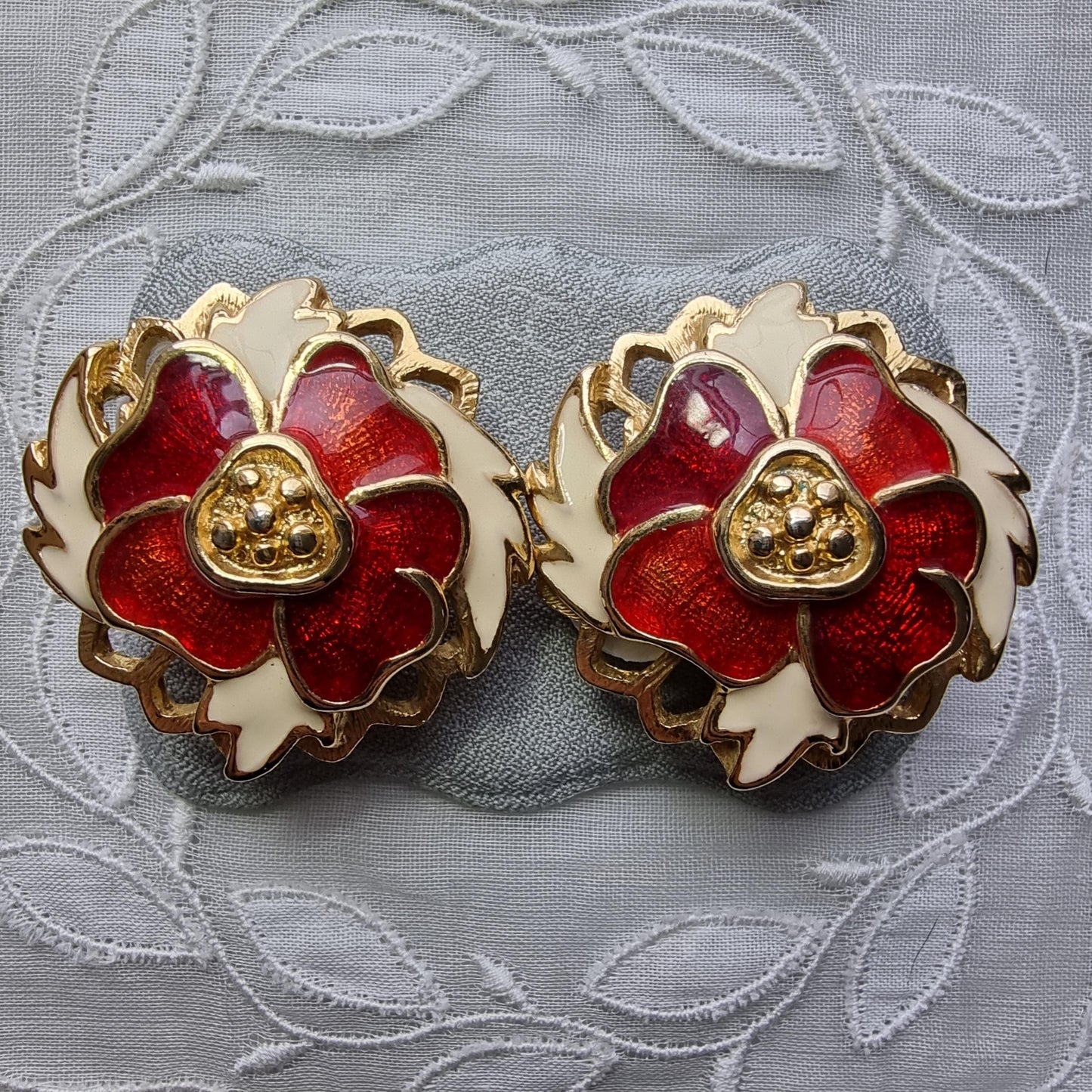 Clip on - Gold Red and White Enamel Flower Clip On Earrings