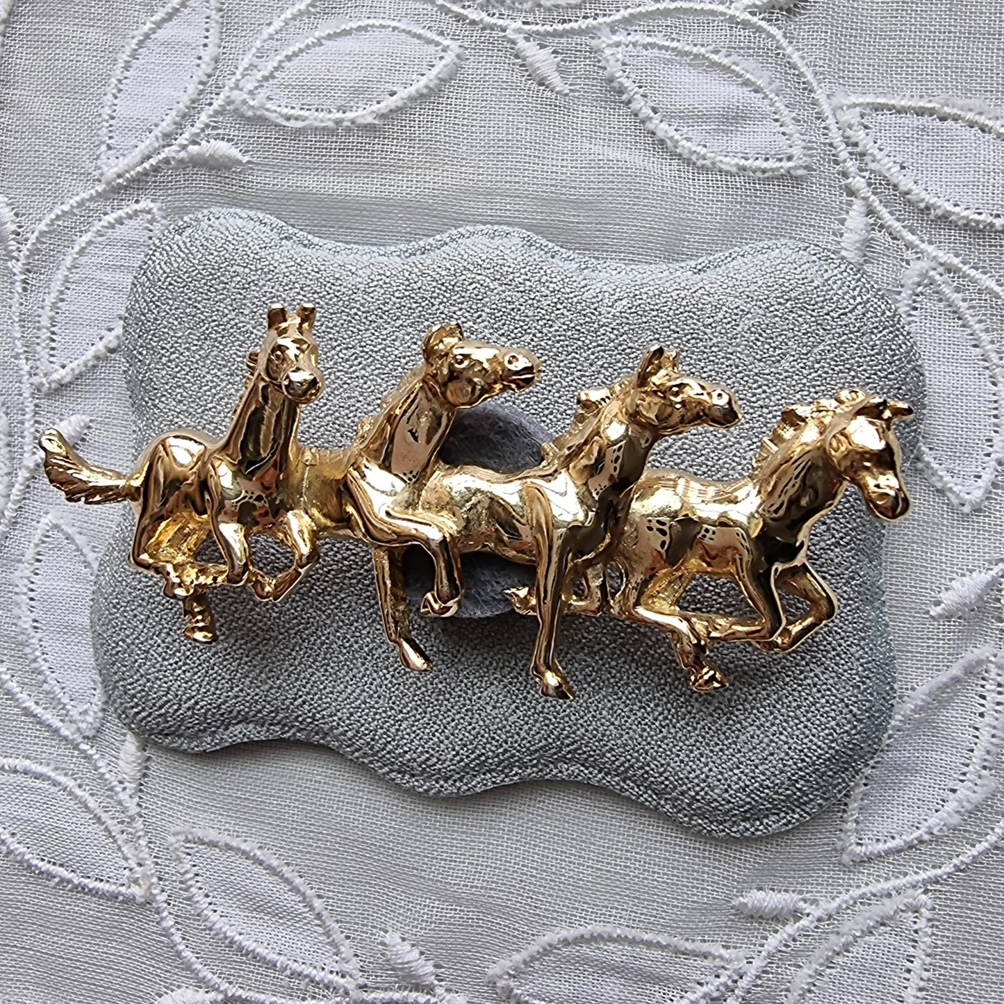 Brooch - Gold Four Horses Brooch