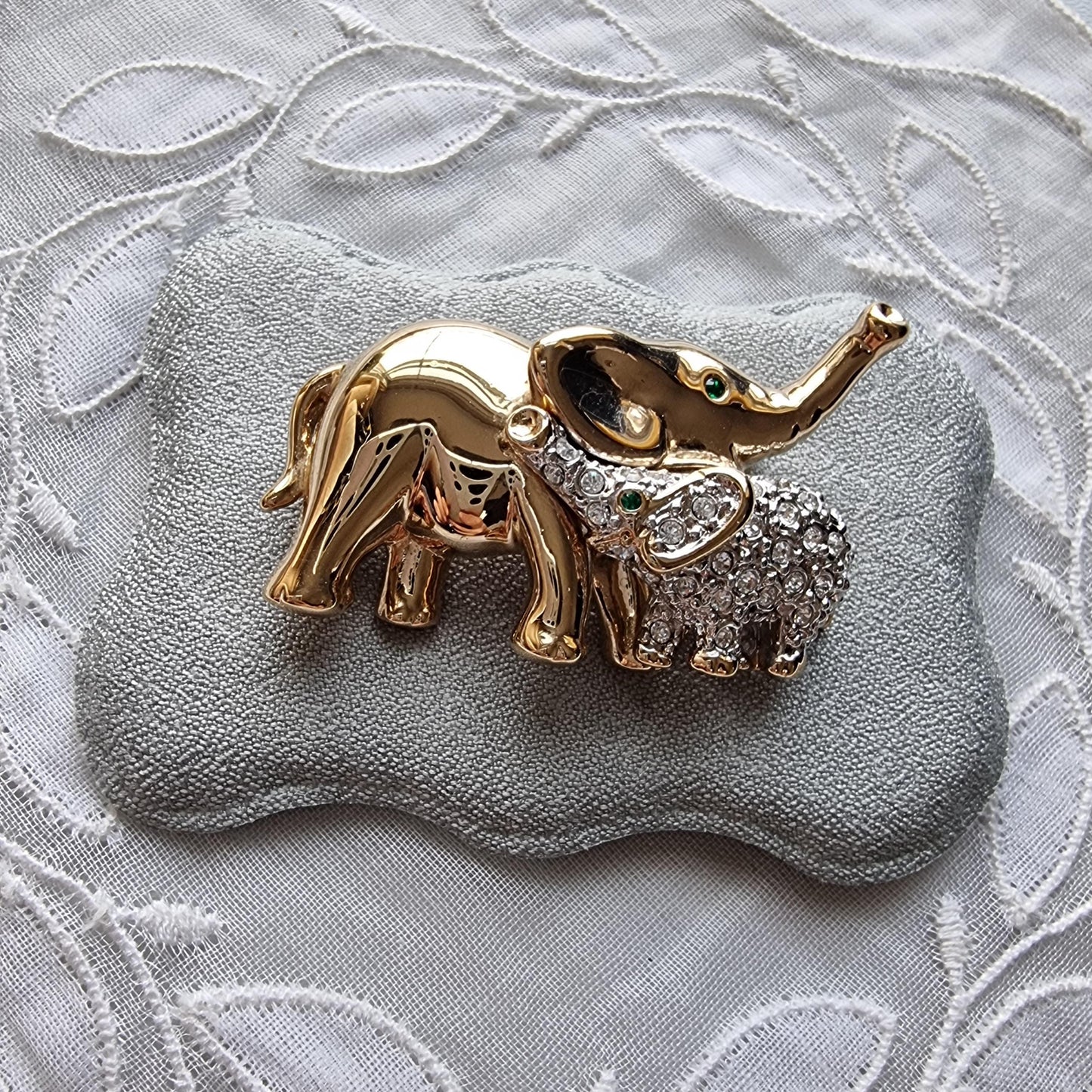 Brooch - Gold and Clear Crystals Elephants Brooch